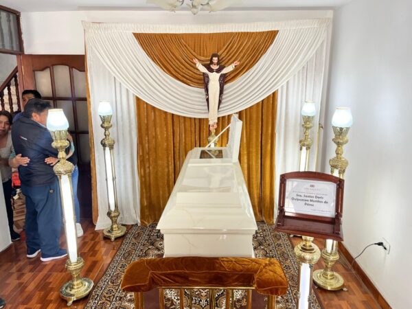 Funeraria Velasquez (86)